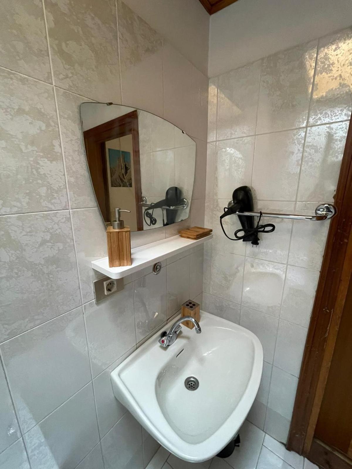 Picchio Rosso - Stanza Privata Con Bagno In Val Di Fassa Hotel Pera Kültér fotó