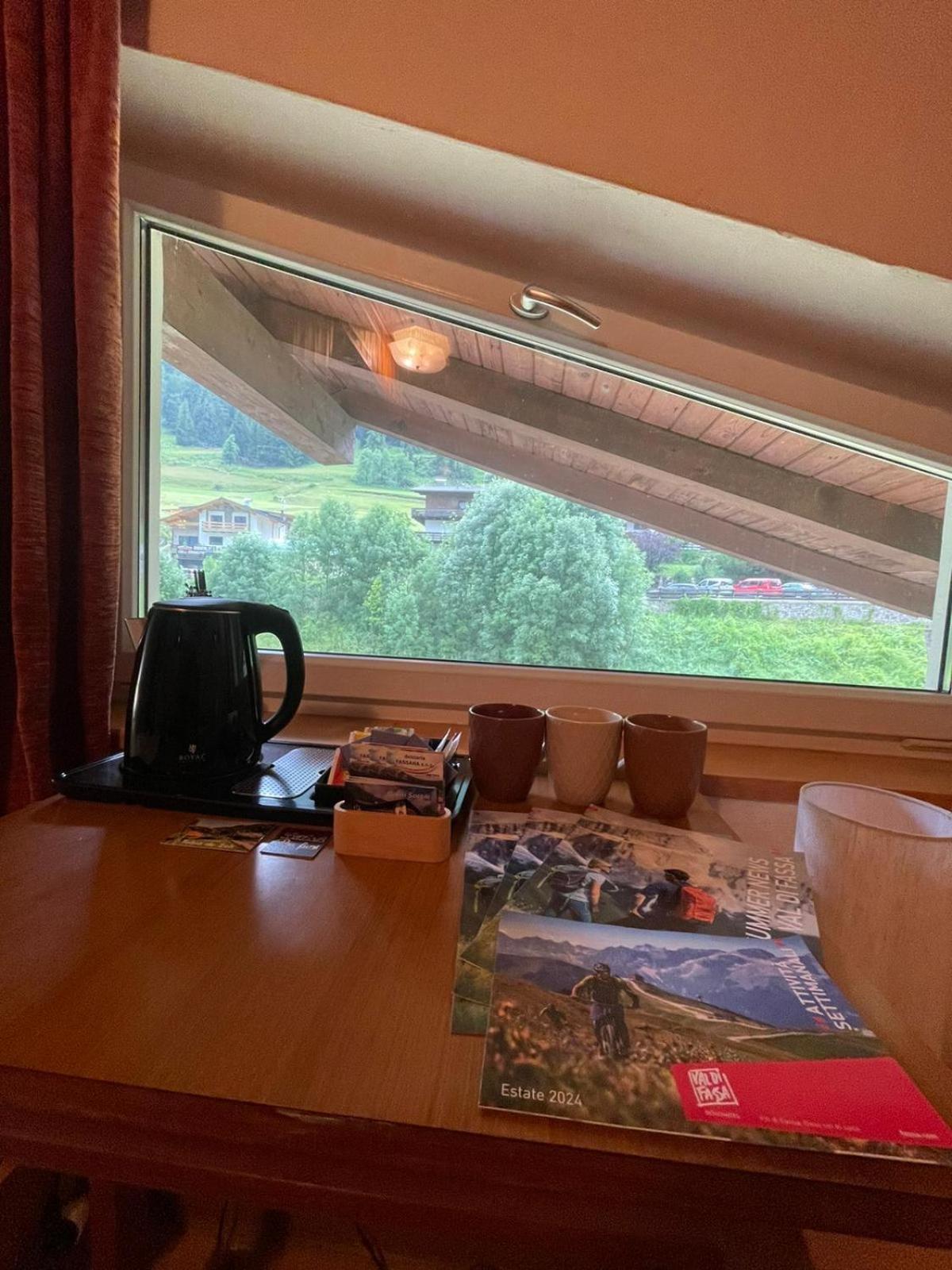 Picchio Rosso - Stanza Privata Con Bagno In Val Di Fassa Hotel Pera Kültér fotó
