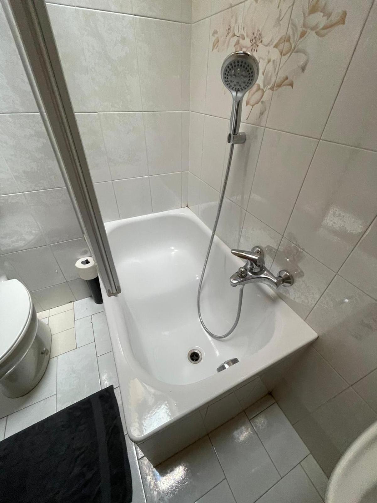 Picchio Rosso - Stanza Privata Con Bagno In Val Di Fassa Hotel Pera Kültér fotó